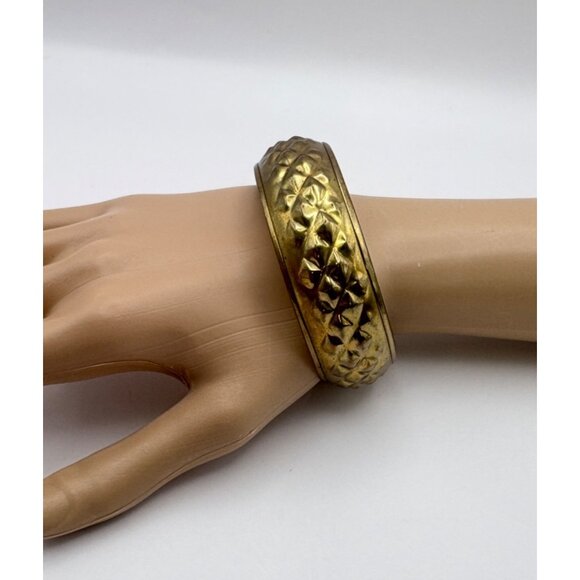 Vintage Brass Textured Bangle Bracelet Diamond Stud Pattern Boho Chic - Picture 7 of 7